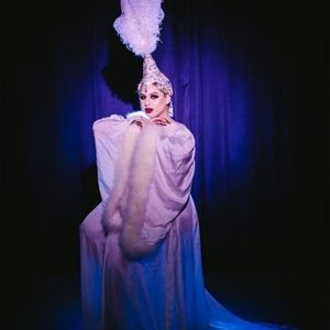 Meet your Posher, Alison